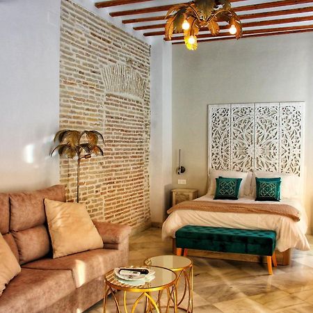 Adriano Apartments Siviglia Esterno foto
