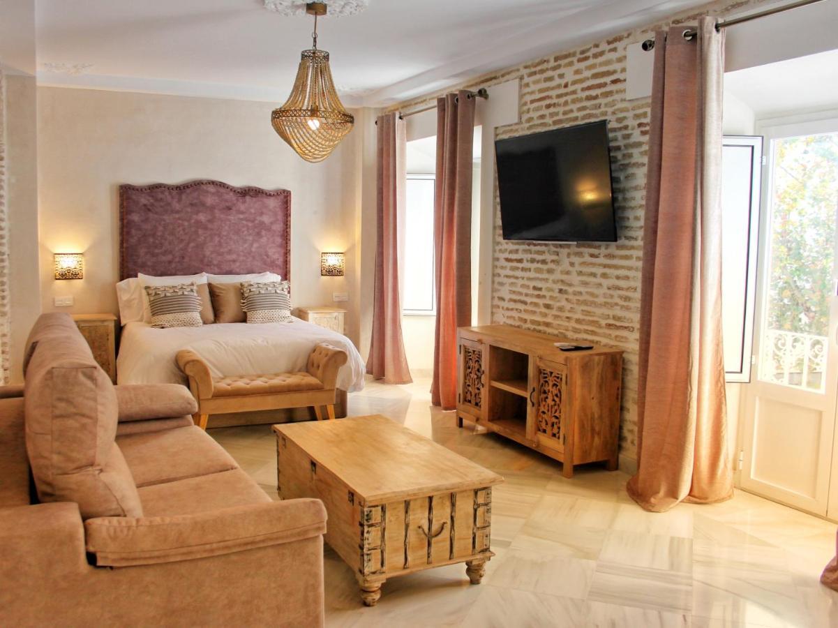 Adriano Apartments Siviglia Esterno foto