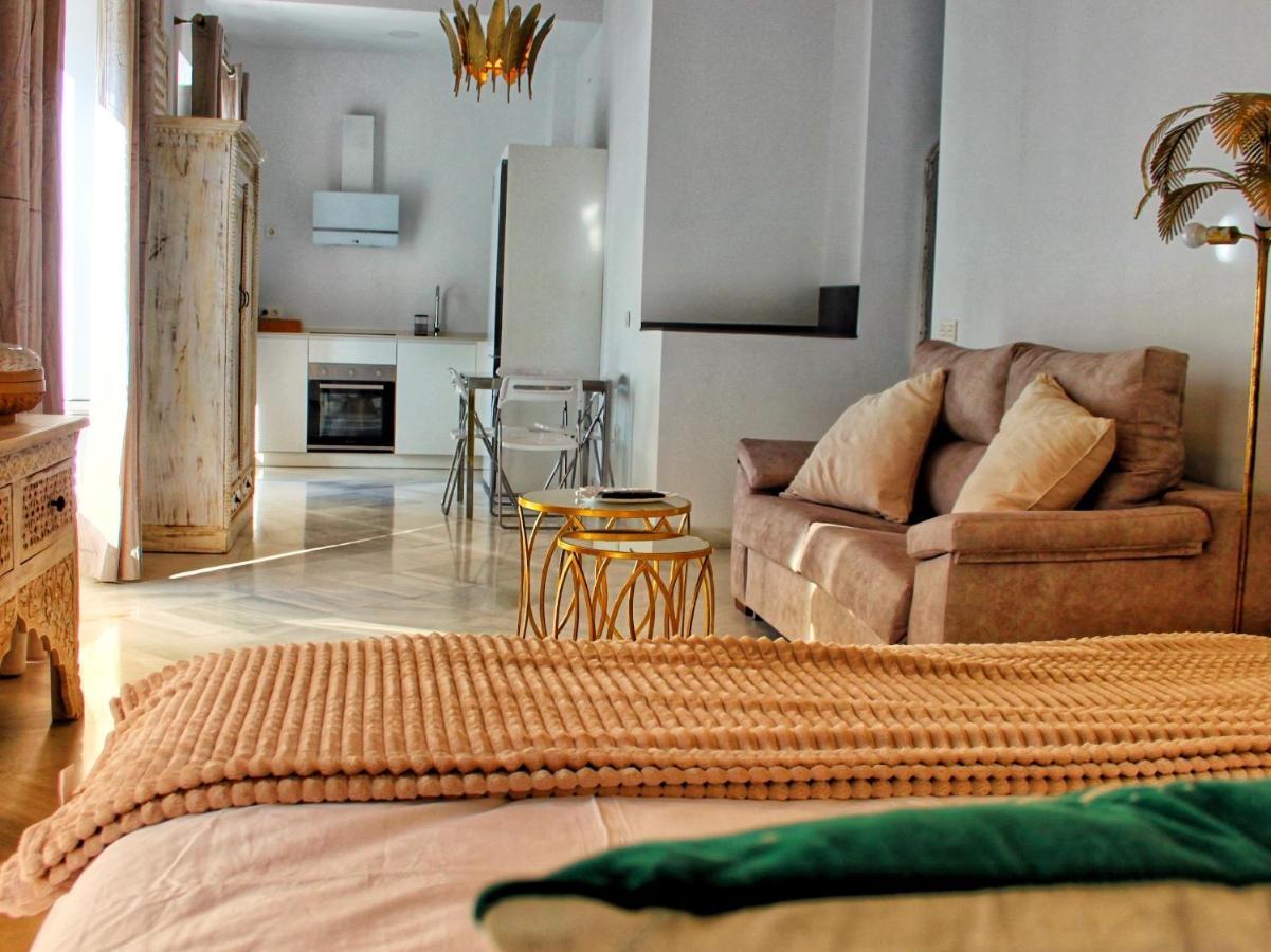 Adriano Apartments Siviglia Esterno foto
